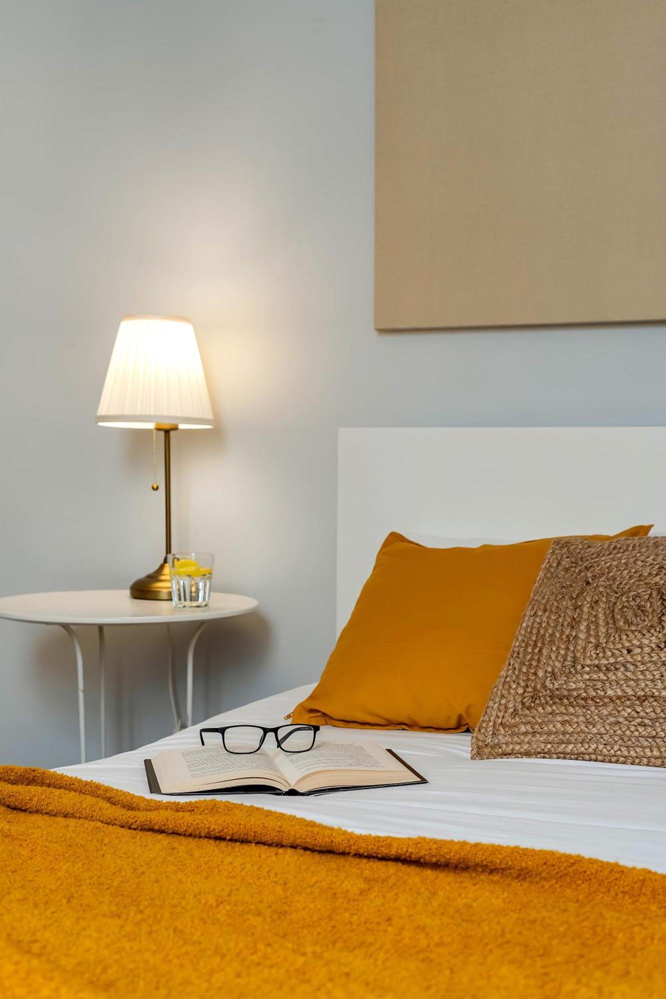 Canela Homes Diputacio Lejlighed